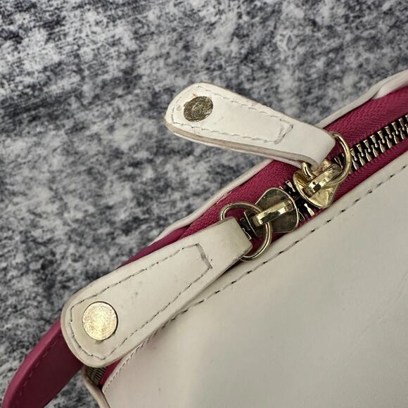 Kirby Bioworld Circle Crossbody Bag Purse Nintendo Pink White Missing Straps - Picture 8 of 14